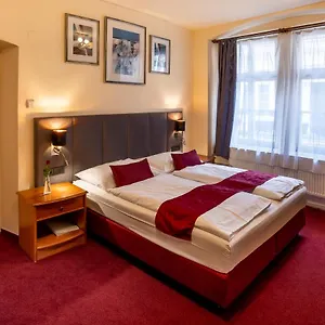 Guest house U Lilie ***